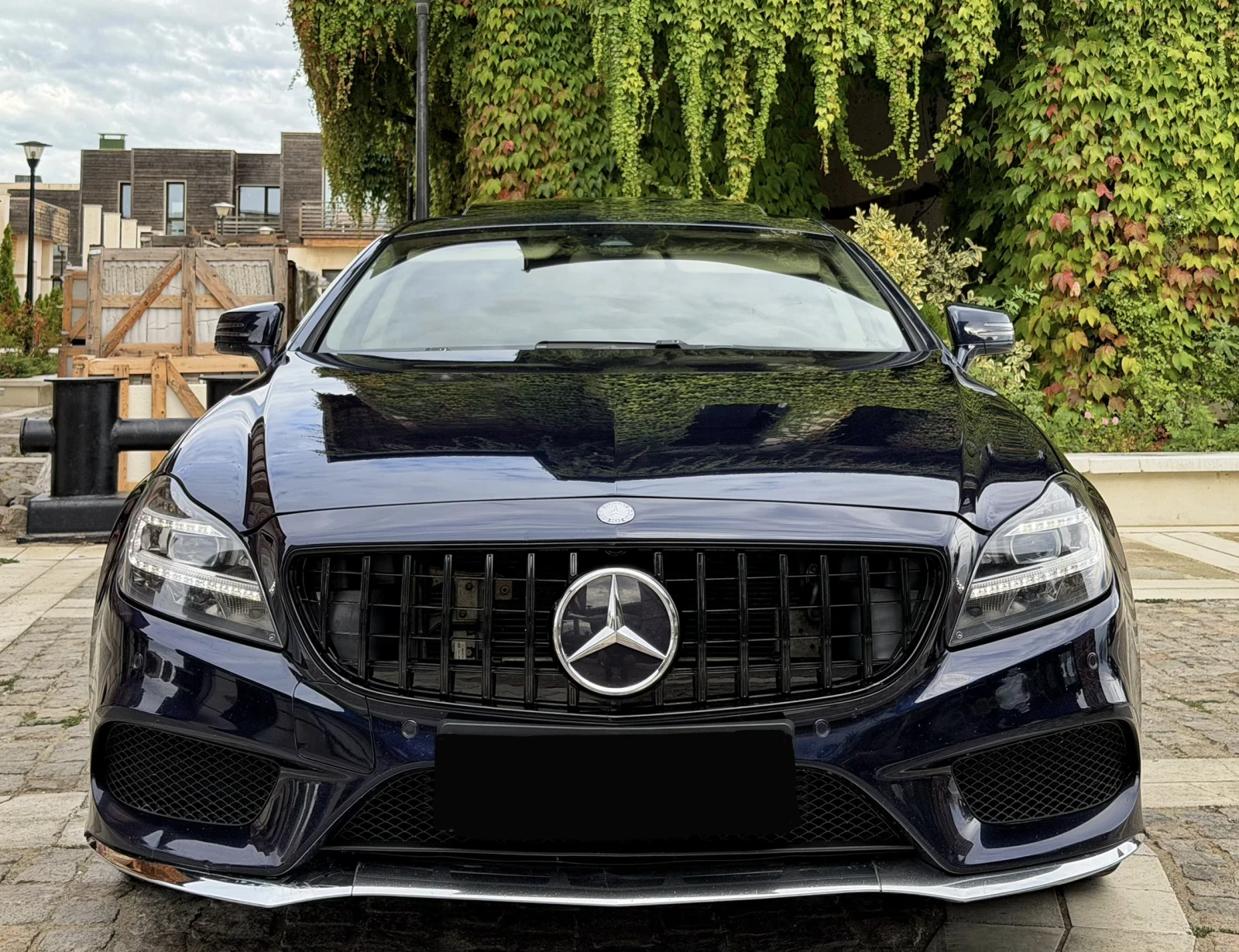 Mercedes-Benz CLS 350 CDI ///AMG Line * * Facelift* * 4Matic, снимка 2 - Автомобили и джипове - 56185480