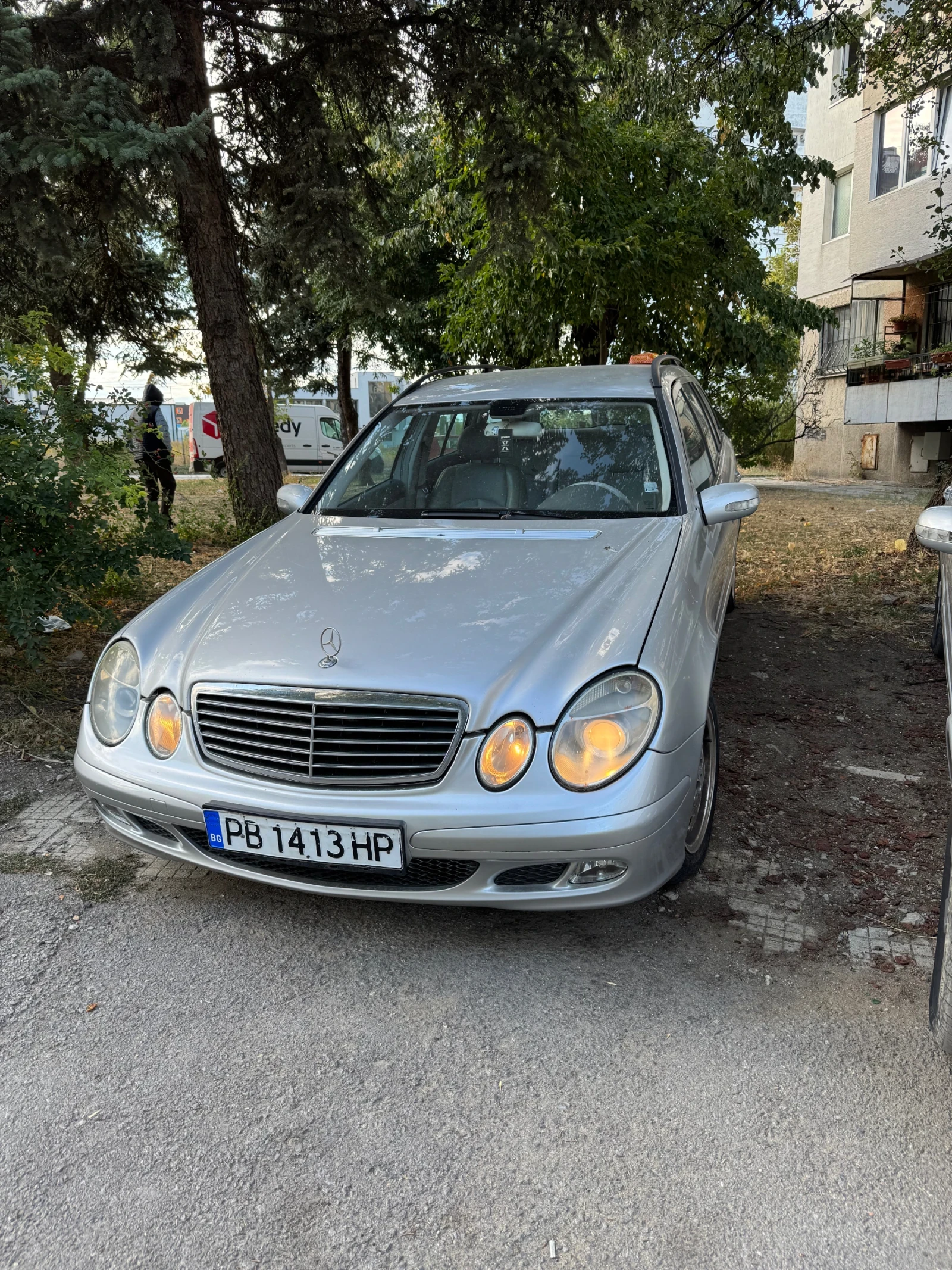 Mercedes-Benz E 320