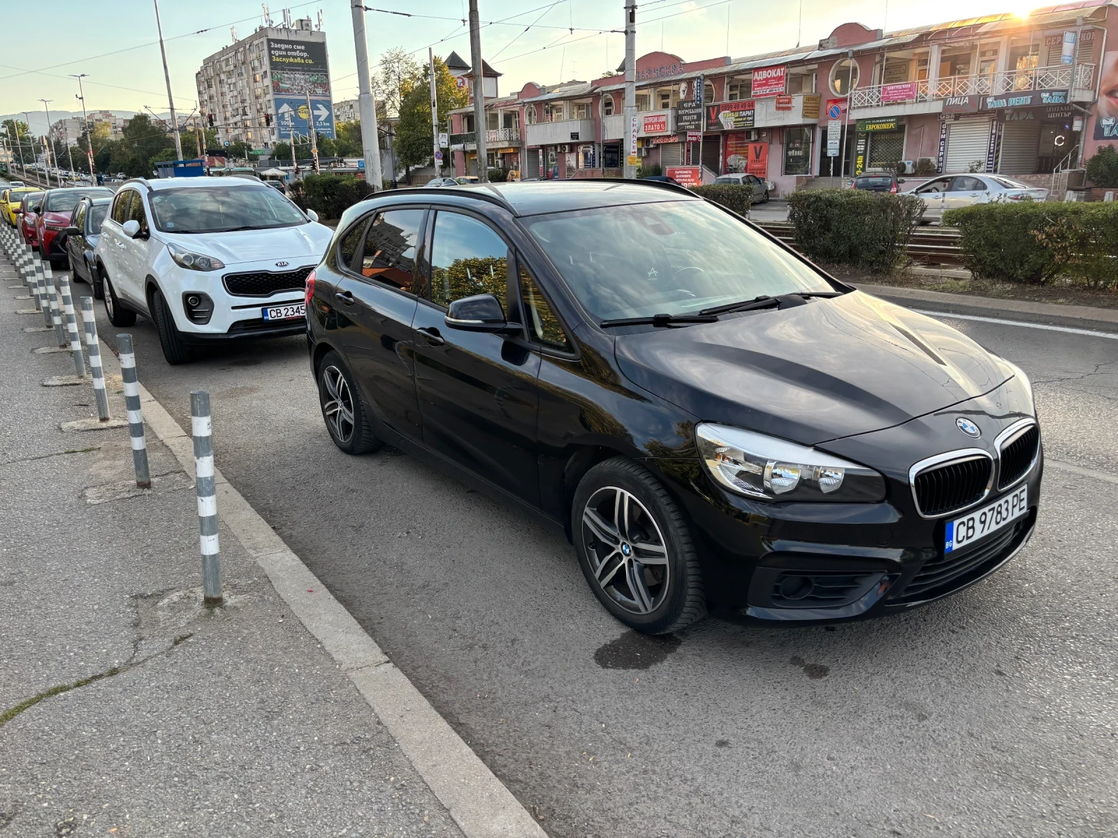 BMW 218 Active Tourer, снимка 2 - Автомобили и джипове - 56235872