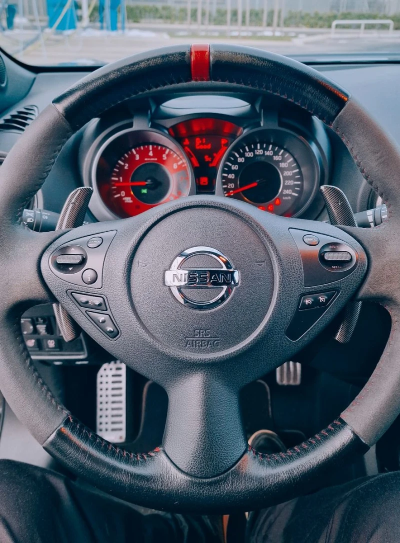 Nissan Juke На части 1.6 бензин АВТОМАТИК 4Х4 NISMO, снимка 15 - Автомобили и джипове - 45695993