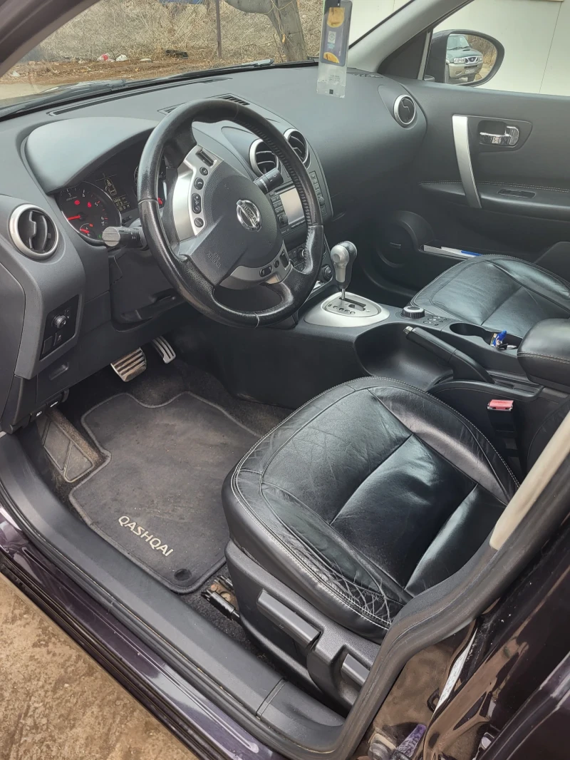 Nissan Qashqai, снимка 8 - Автомобили и джипове - 48096618