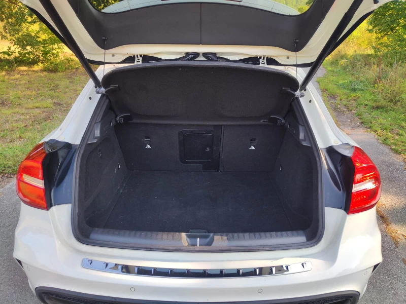 Mercedes-Benz GLA 250 AMG-Line, снимка 7 - Автомобили и джипове - 51727811