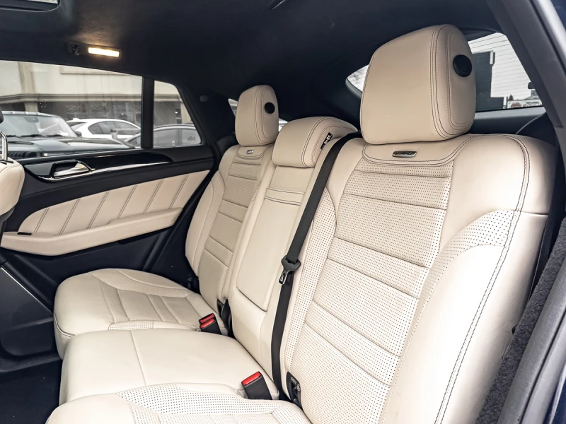 Mercedes-Benz GLE 63 S AMG CARFAX* АВТОФИНАНСИРАНЕ* БЕЗ ПЪРВОНАЧАЛНА ВНОСКА* , снимка 7 - Автомобили и джипове - 52902695