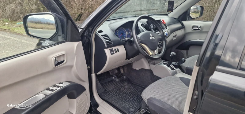 Mitsubishi L200, снимка 4 - Автомобили и джипове - 53407709