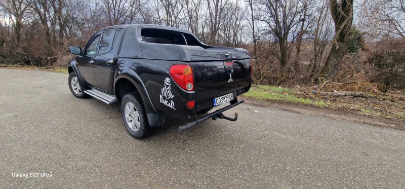 Mitsubishi L200, снимка 14 - Автомобили и джипове - 53407709