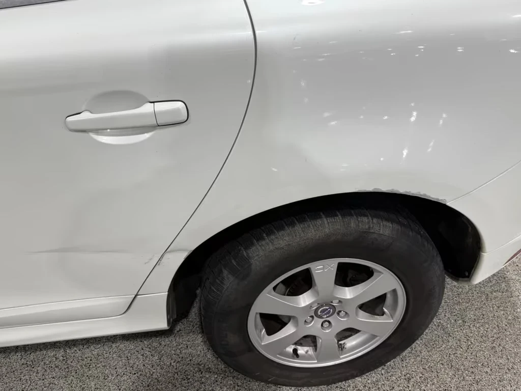 Volvo XC60 2.0 D4 Momentum 181ps Geartronic Xenon Navi | Mobile.bg � ����������� 14