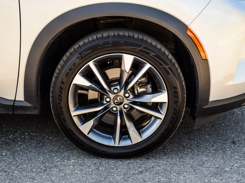 Infiniti QX60  Luxe AWD  С РЕГИСТРАЦИЯ & АВТО КРЕДИТ - изображение 6