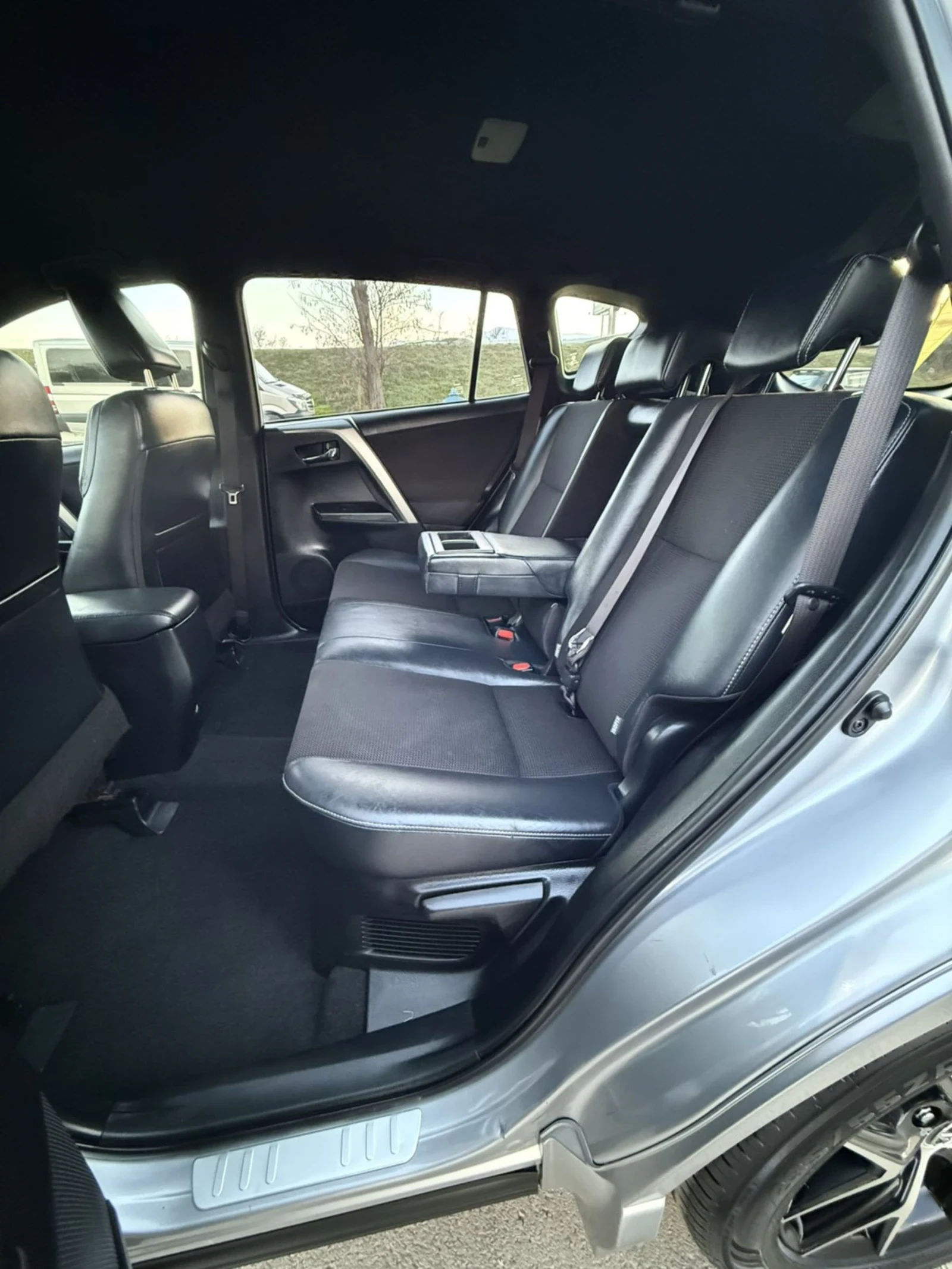 Toyota Rav4  HYBRID 2.5 BLACK EDITION ���� | Mobile.bg � ����������� 14