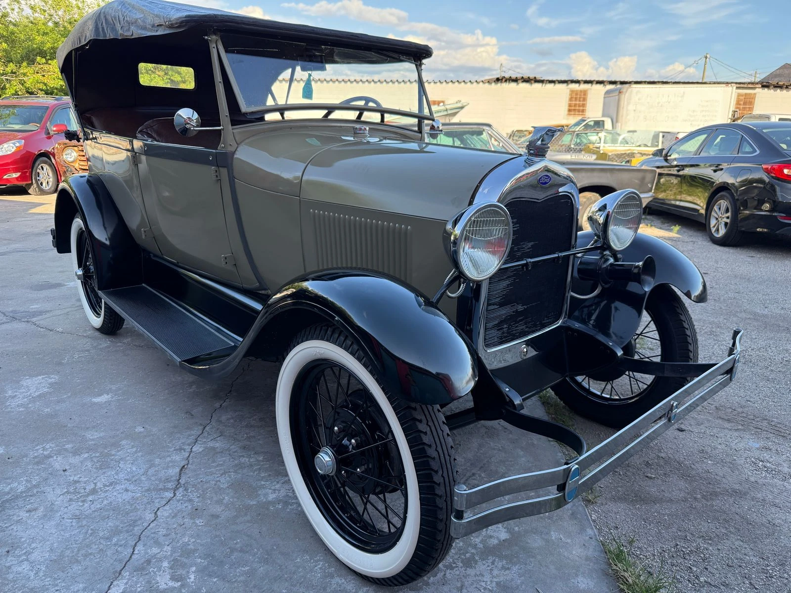 Други Друг 1928 Ford Model A (Реставрирана), снимка 2 - Автомобили и джипове - 53925311