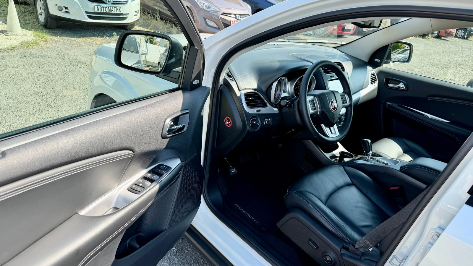 Fiat Freemont 25хил.км. !!! AWD 2.0d Внос Швейцария! DVD! TOP!!!, снимка 8 - Автомобили и джипове - 55129794