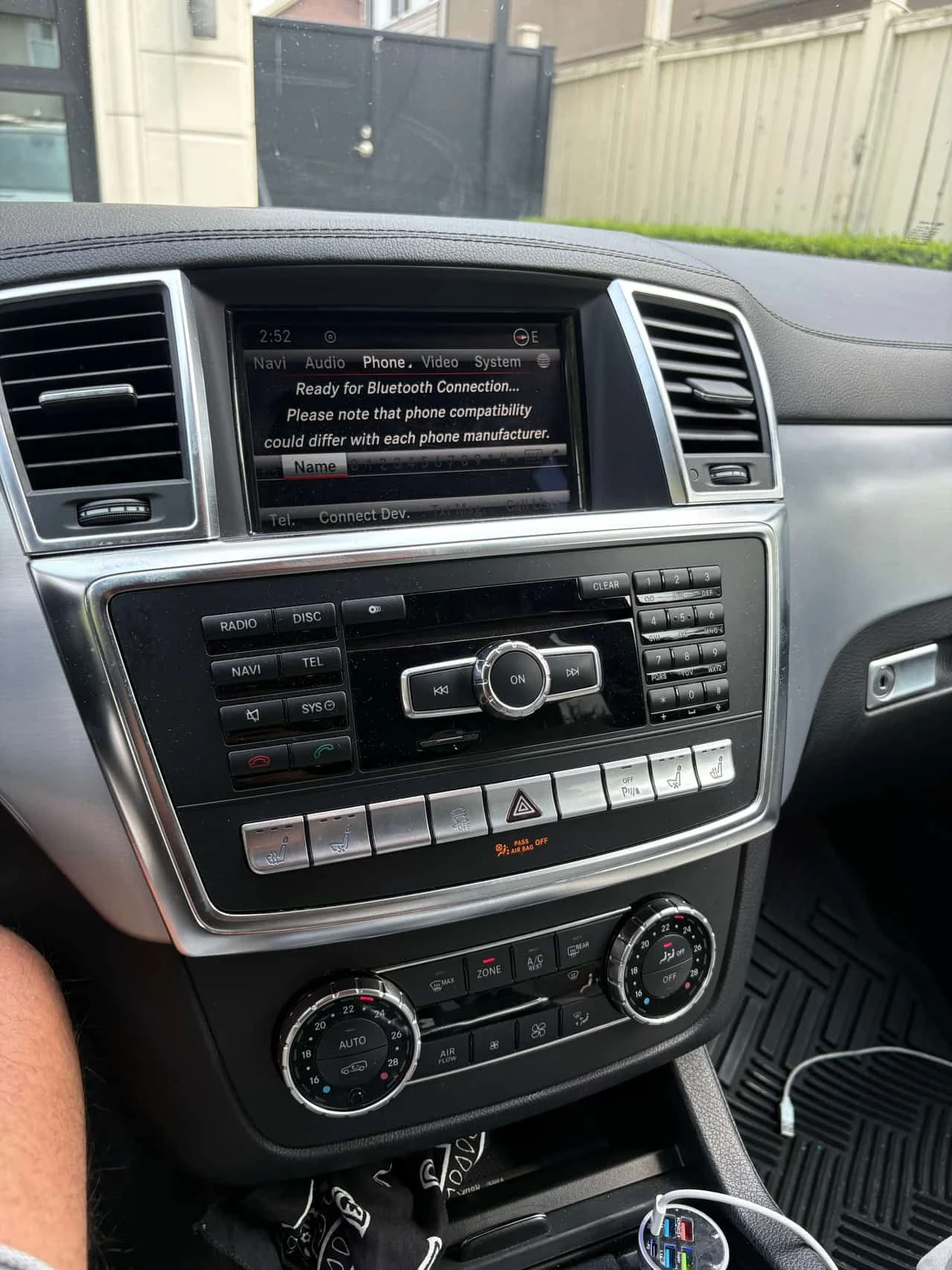 Mercedes-Benz GL 350 * BlueTEC * AMG LINE * PANO * H/K, снимка 9 - Автомобили и джипове - 55689650