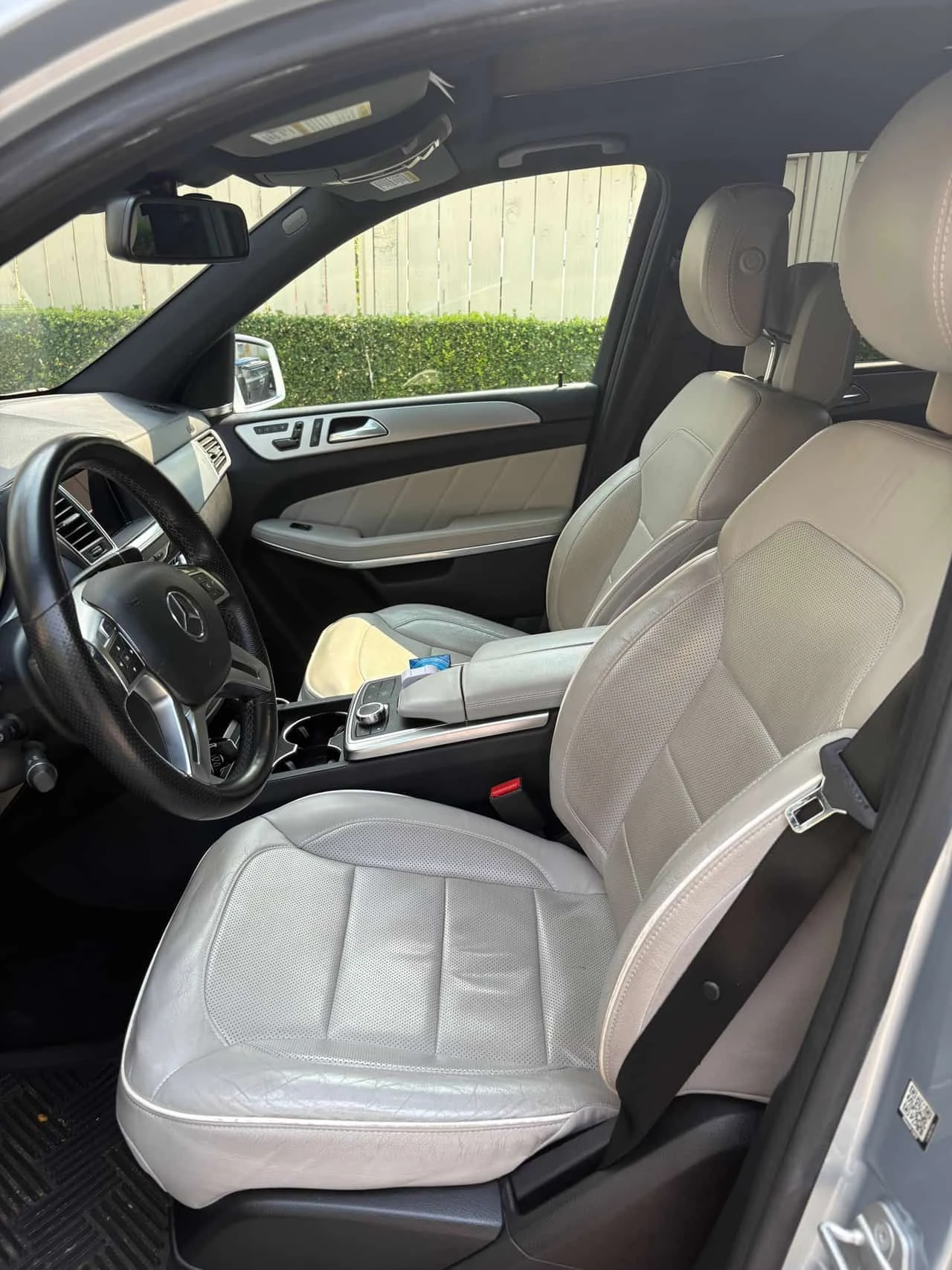 Mercedes-Benz GL 350 * BlueTEC * AMG LINE * PANO * H/K, снимка 17 - Автомобили и джипове - 55689650