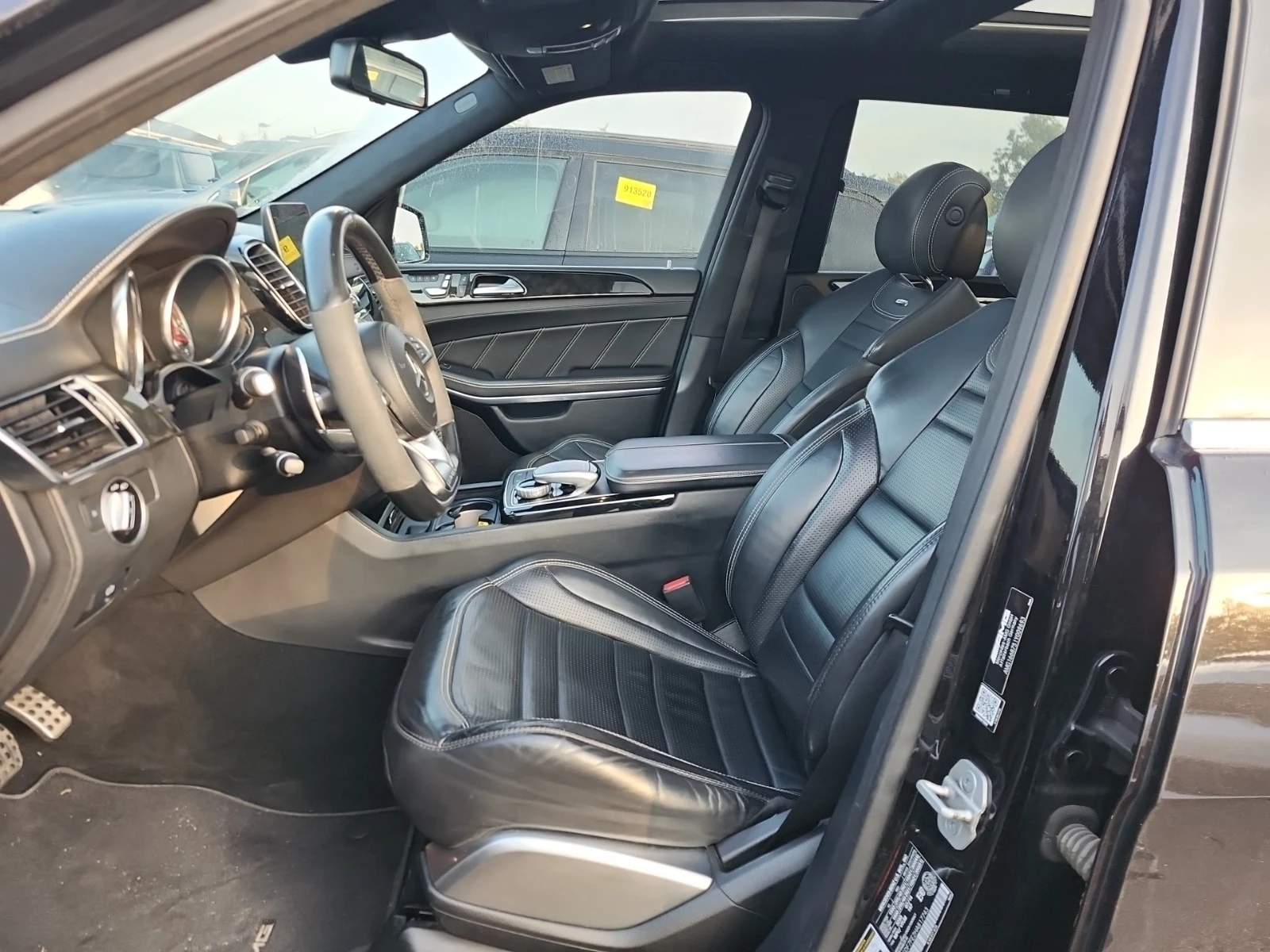 Mercedes-Benz GLS 63 AMG * АВТОКРЕДИТ БЕЗ ПЪРВОНАЧАЛНА ВНОСКА* , снимка 2 - Автомобили и джипове - 56054246