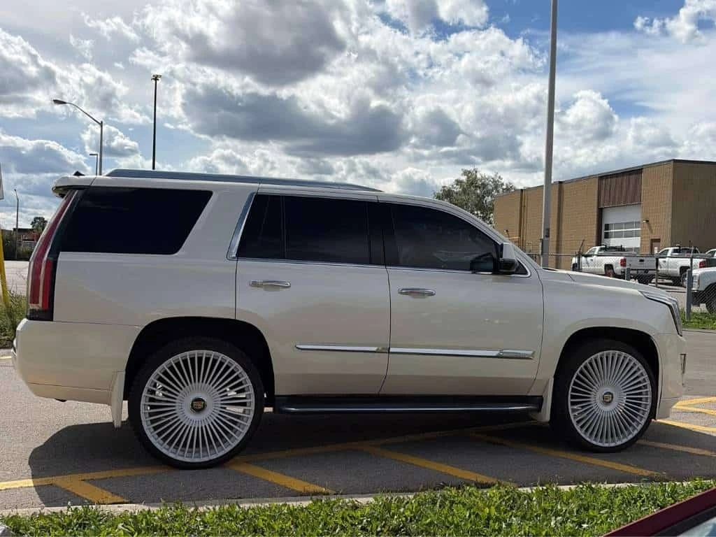 Cadillac Escalade * Platinum * АВТОКРЕДИТ БЕЗ ПЪРВОНАЧАЛНА ВНОСКА* , снимка 7 - Автомобили и джипове - 56213162