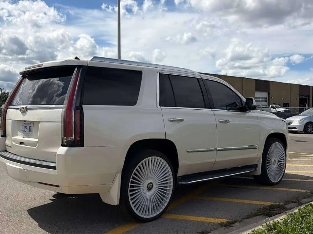 Cadillac Escalade * Platinum * АВТОКРЕДИТ БЕЗ ПЪРВОНАЧАЛНА ВНОСКА* , снимка 3 - Автомобили и джипове - 56213162