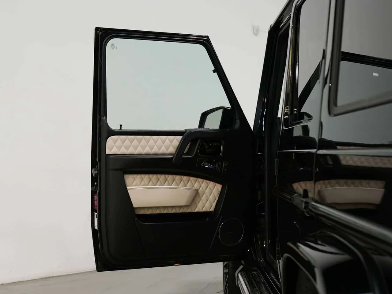 Mercedes-Benz G * 63 | AMG | SUNROOF | BRABUS RIMS | 22 IN * CARFA | Mobile.bg � ����������� 10