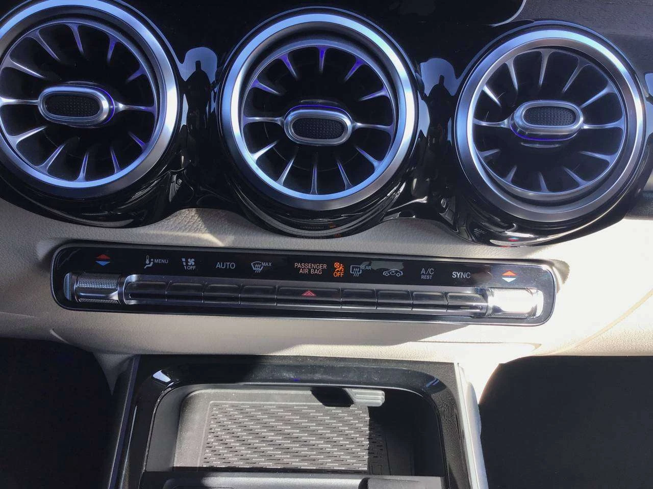Mercedes-Benz GLB GLB 250 4MATIC-AUCUN ACCIDENT-TOIT PANO-CAMERA DE  | Mobile.bg � ����������� 15