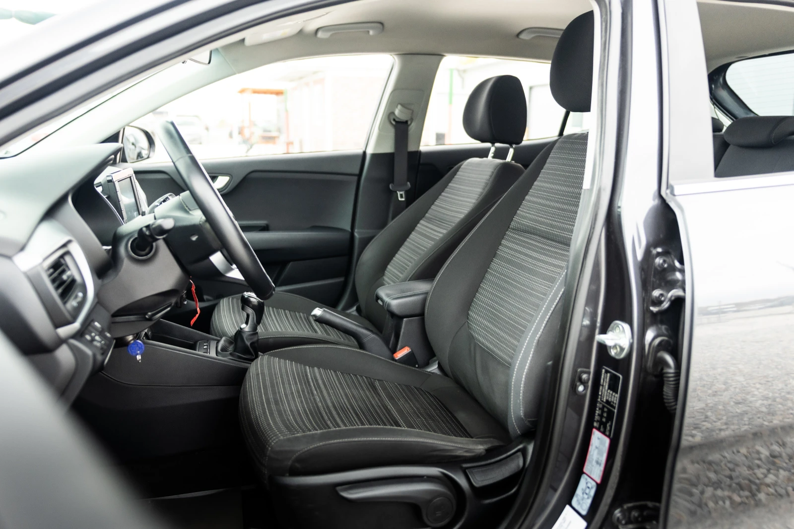 Kia Stonic 1.4::LPG::Style, снимка 12 - Автомобили и джипове - 56688157