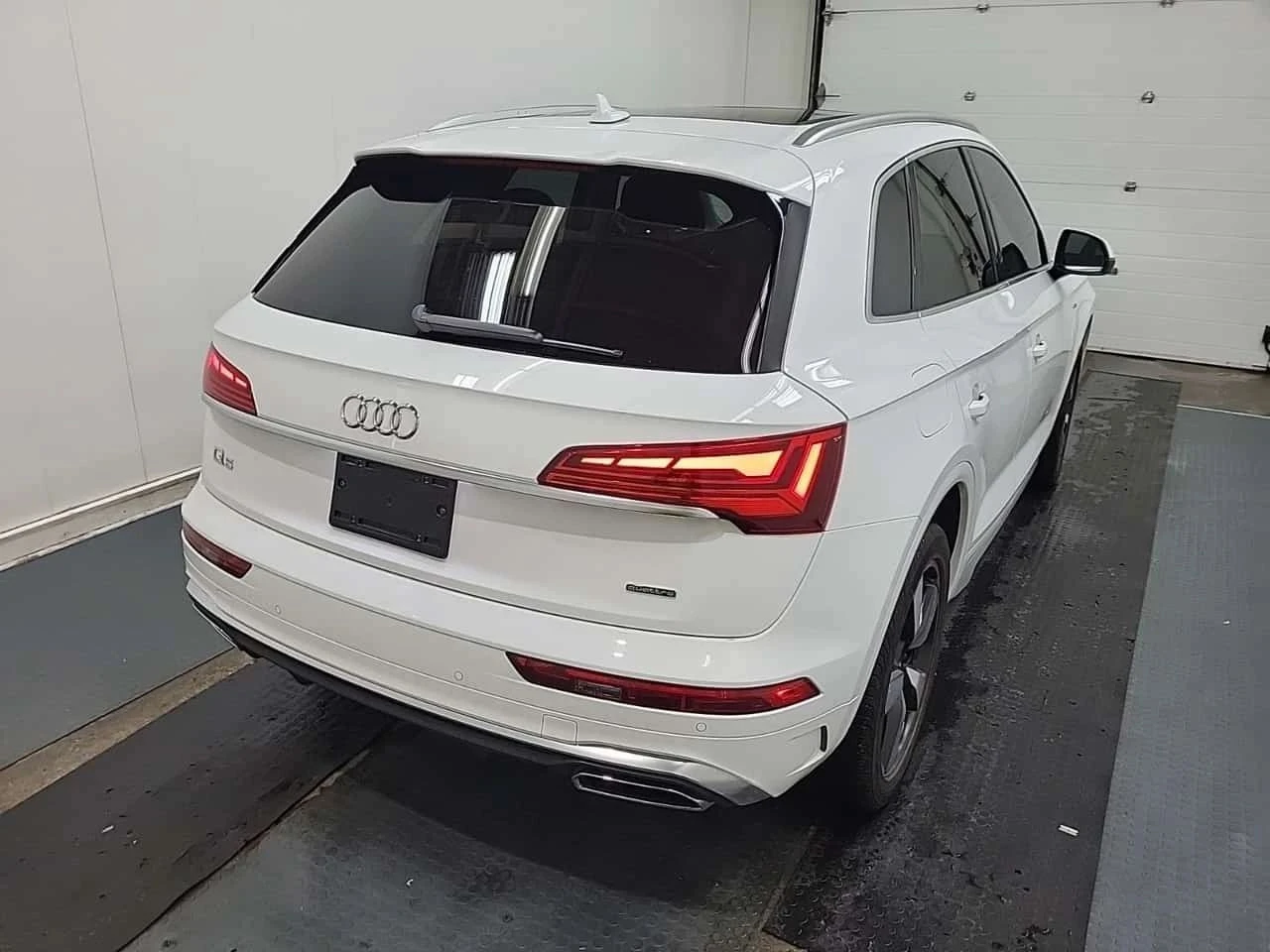Audi Q5, снимка 2 - Автомобили и джипове - 56732082