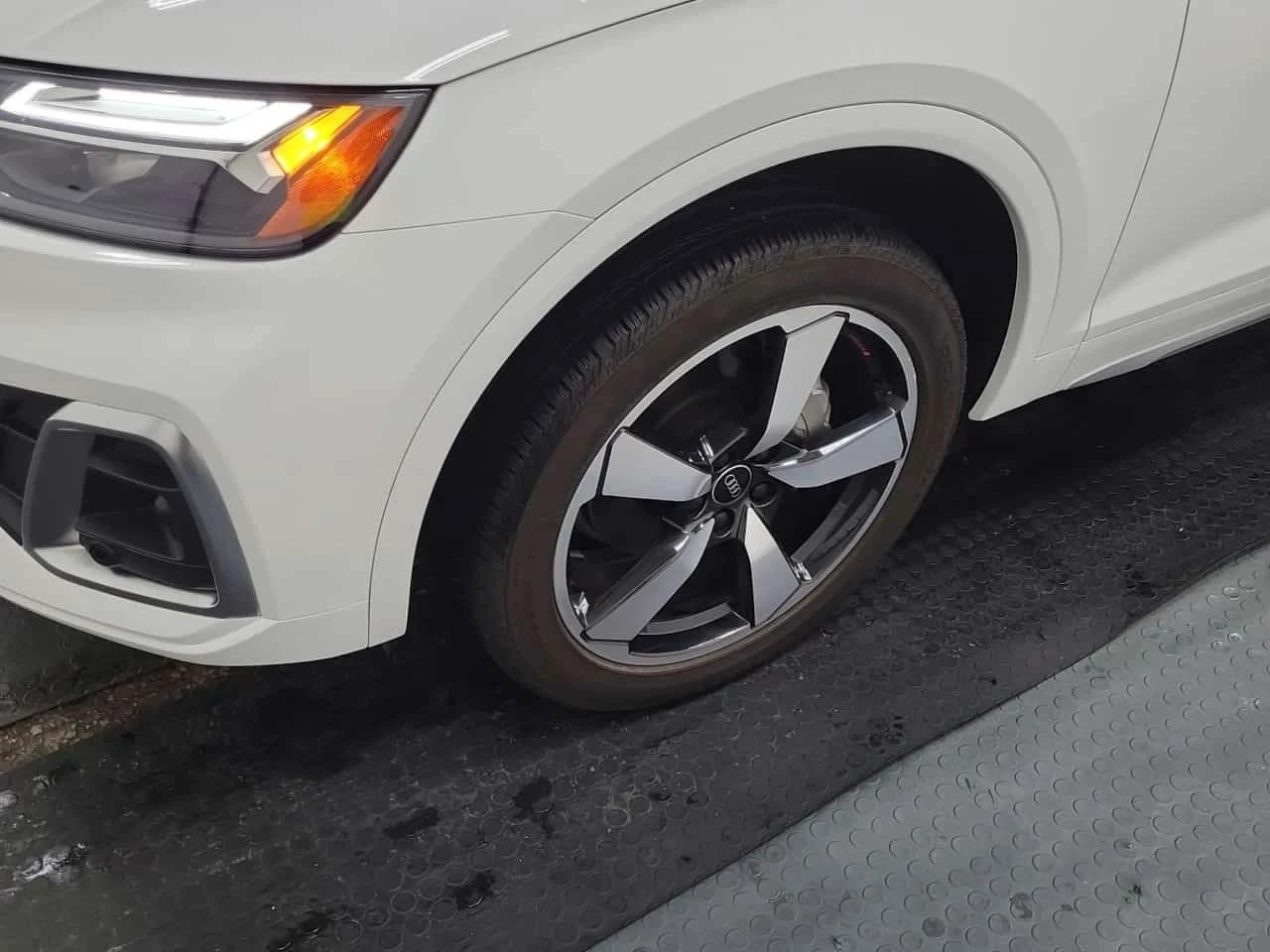 Audi Q5, снимка 4 - Автомобили и джипове - 56732082