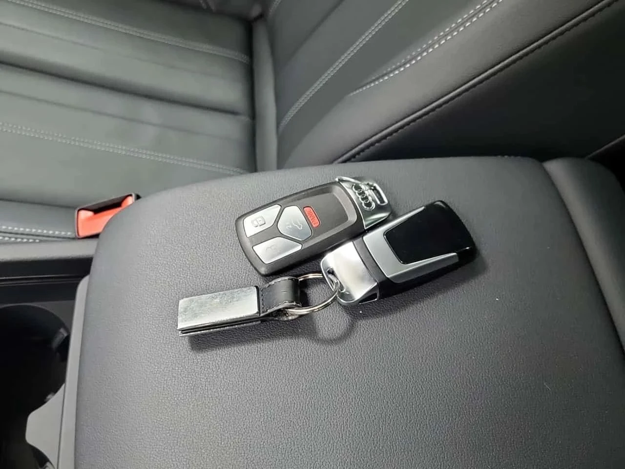 Audi Q5, снимка 8 - Автомобили и джипове - 56732082