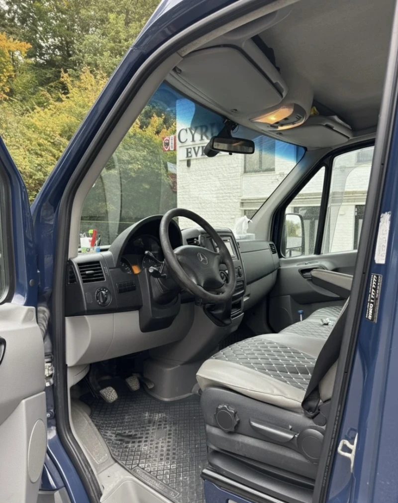 Mercedes-Benz Sprinter 319, снимка 7 - Бусове и автобуси - 52808342