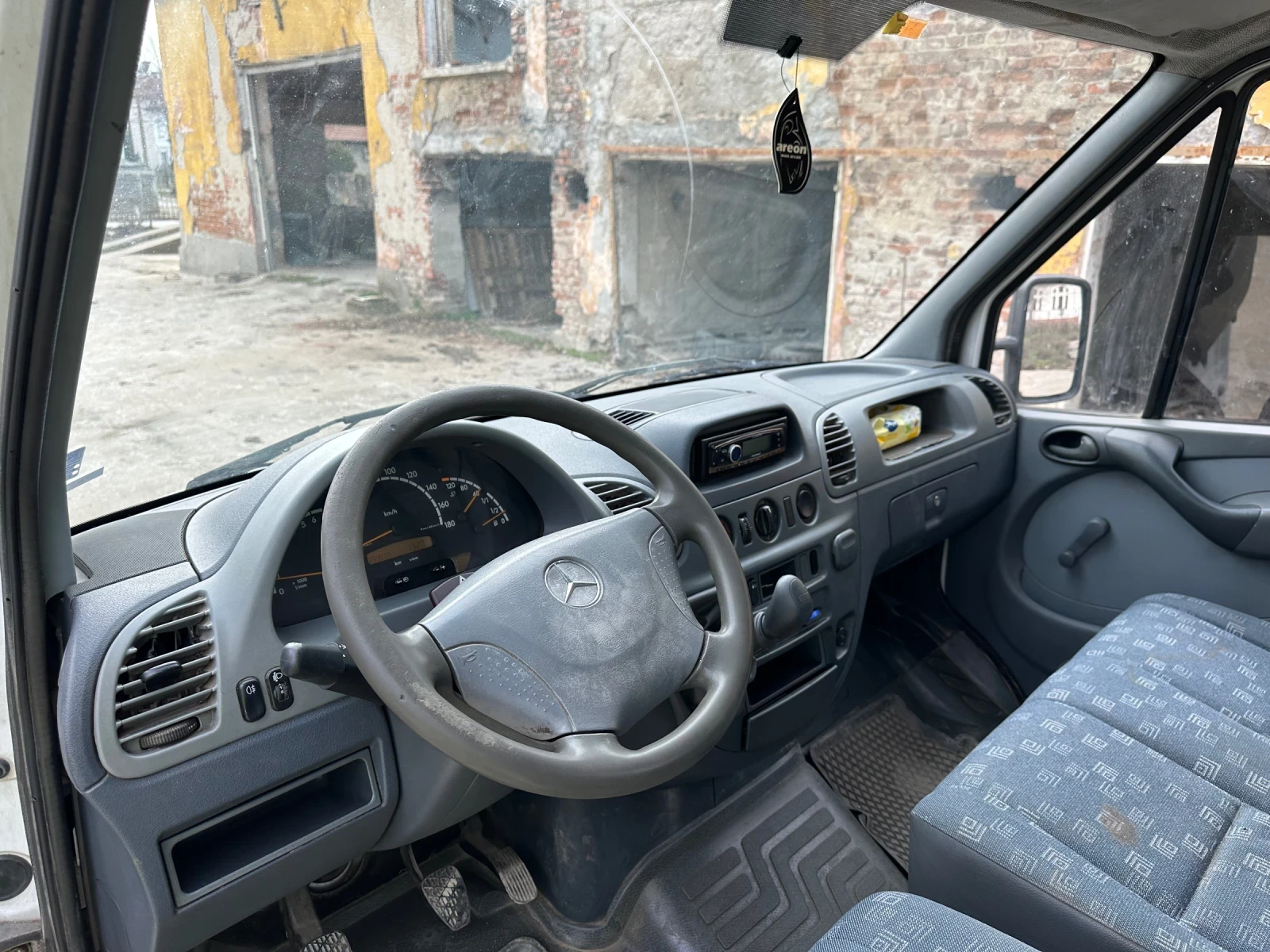 Mercedes-Benz Sprinter 413 2, 2CDI Тристранен - изображение 8