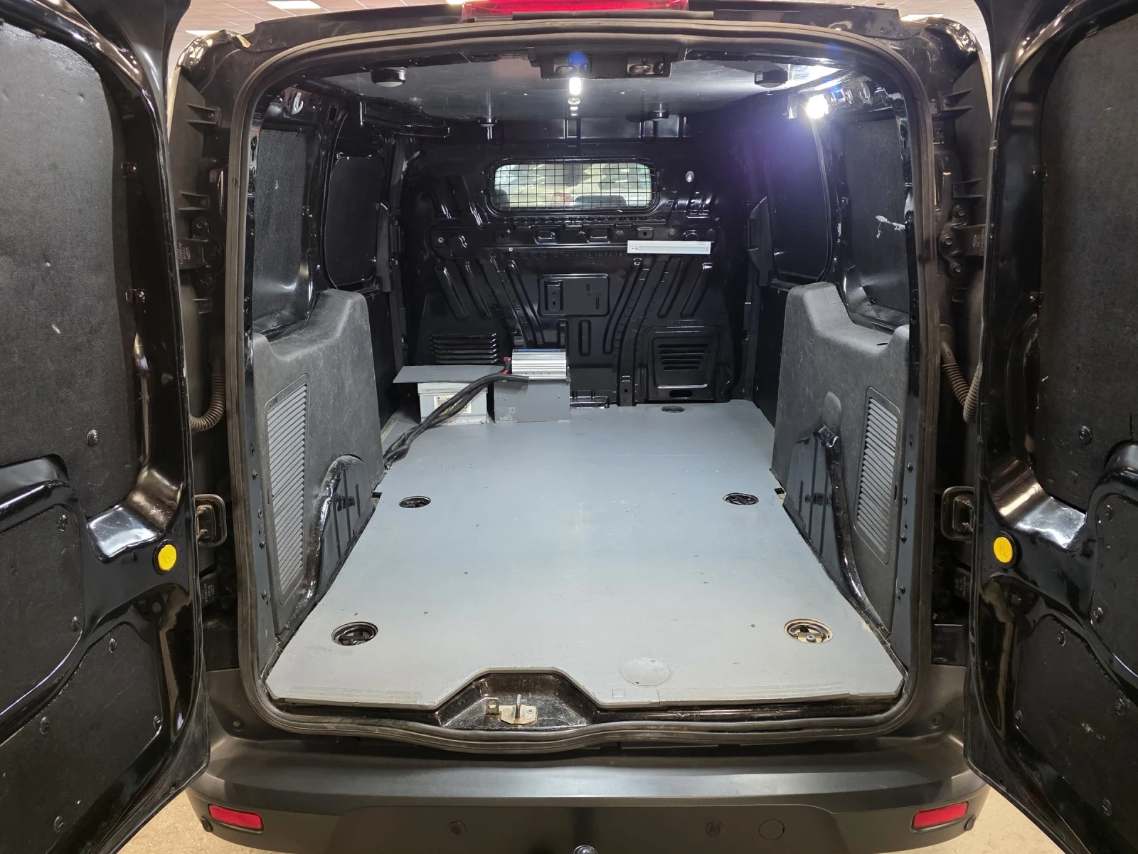 Ford Transit Connect Long |  1.5 TDCI 120 | Automatic | EU6 - изображение 6