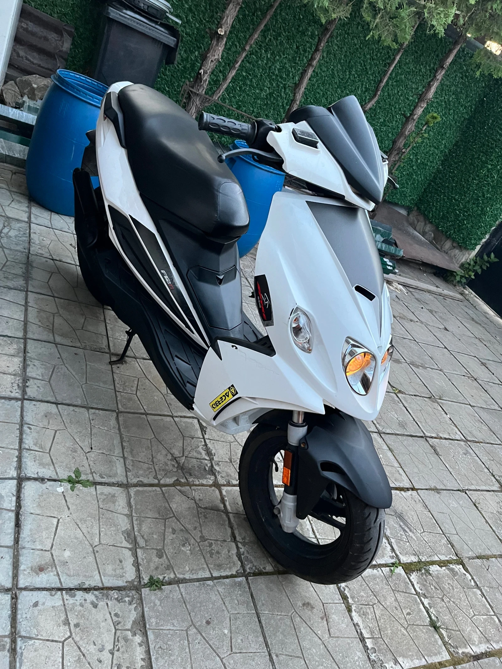 Malaguti F F12R | Mobile.bg   1