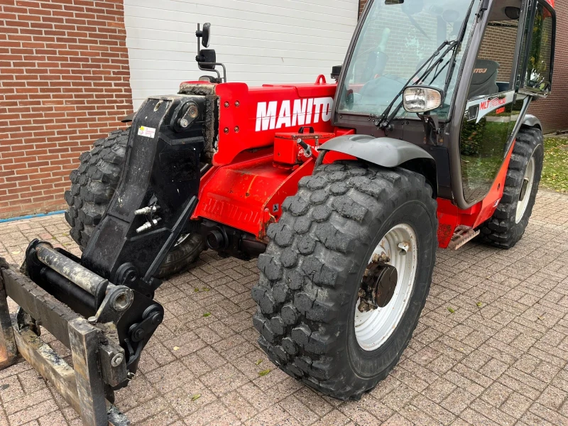 Телескопични товарачи Manitou MLT 742, снимка 6 - Индустриална техника - 51987649