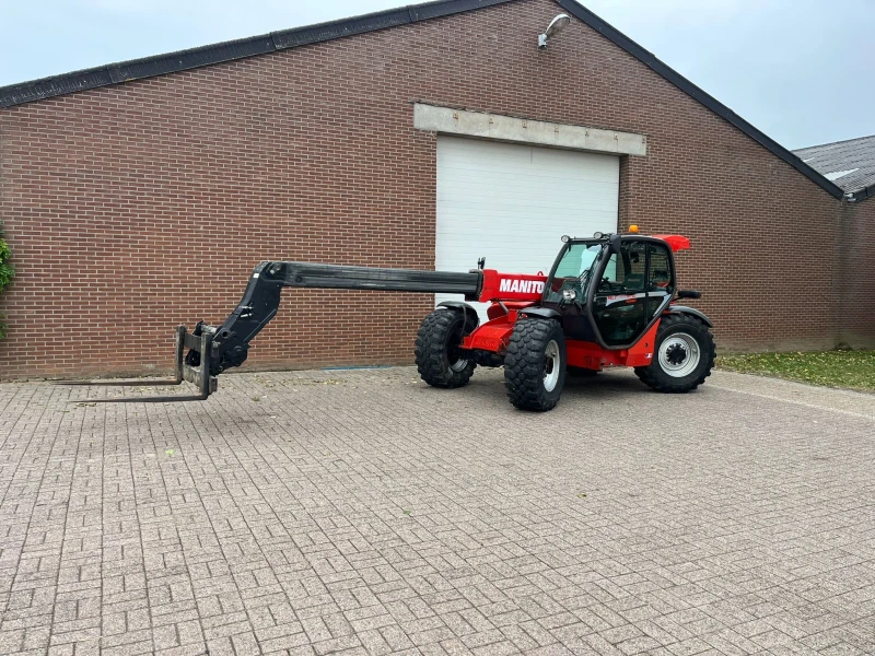 Телескопични товарачи Manitou MLT 742, снимка 3 - Индустриална техника - 51987649