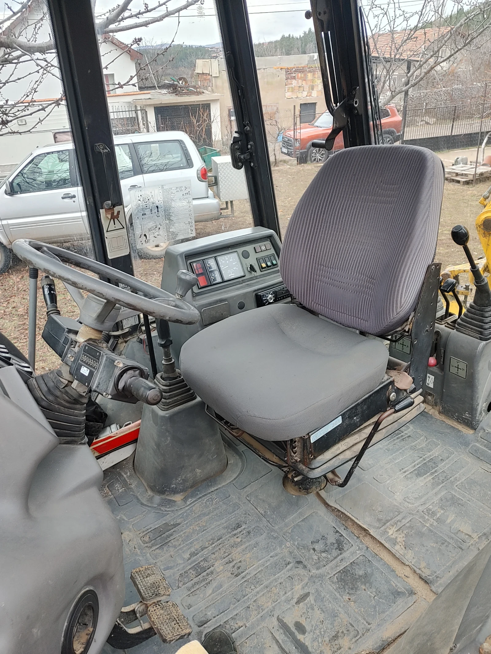 ����� Komatsu | Mobile.bg � ����������� 11