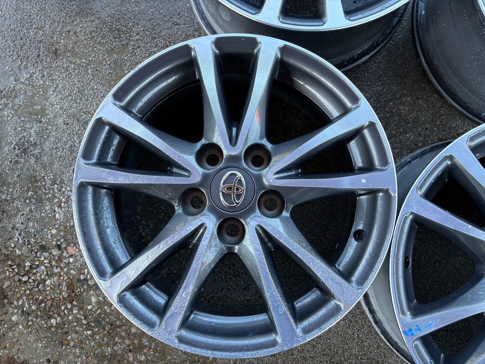 ������ �� Toyota Verso | Mobile.bg � ����������� 2