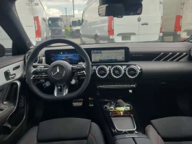 Mercedes-Benz CLA * AMG CLA35 4MATIC * CARFAX * ОПЦИЯ ЗА ФИНАНСИРАНЕ, снимка 11