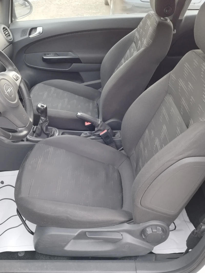 Opel Corsa 1.2-BENZIN/GAZ, снимка 14 - Автомобили и джипове - 39304472