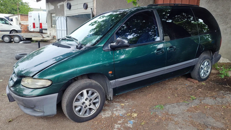 Chrysler Voyager, снимка 5 - Автомобили и джипове - 47325114