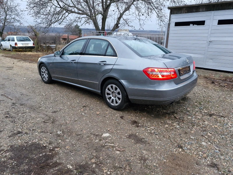 Mercedes-Benz E 350 CGI, снимка 7 - Автомобили и джипове - 48664575