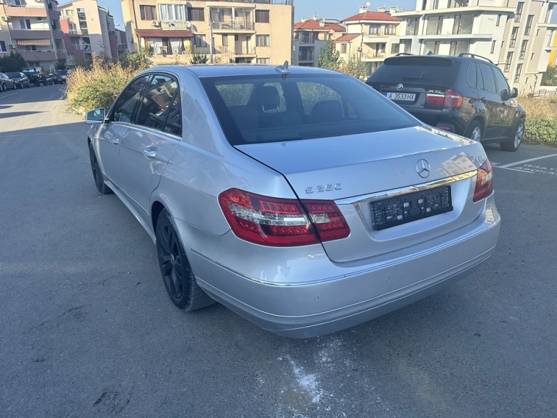 Mercedes-Benz E 250 CDI, снимка 4 - Автомобили и джипове - 48347744