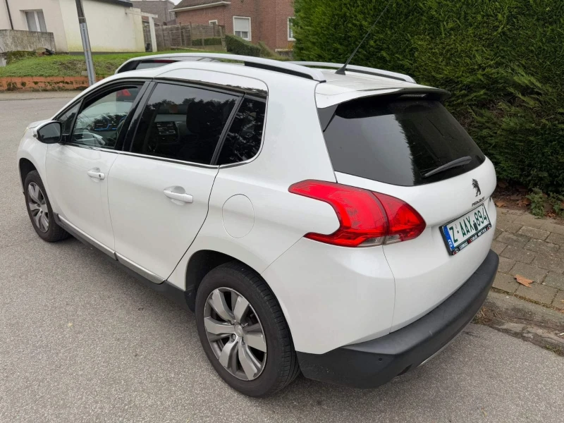 Peugeot 2008 1.2 цвят Бяла перла, снимка 3 - Автомобили и джипове - 48403556