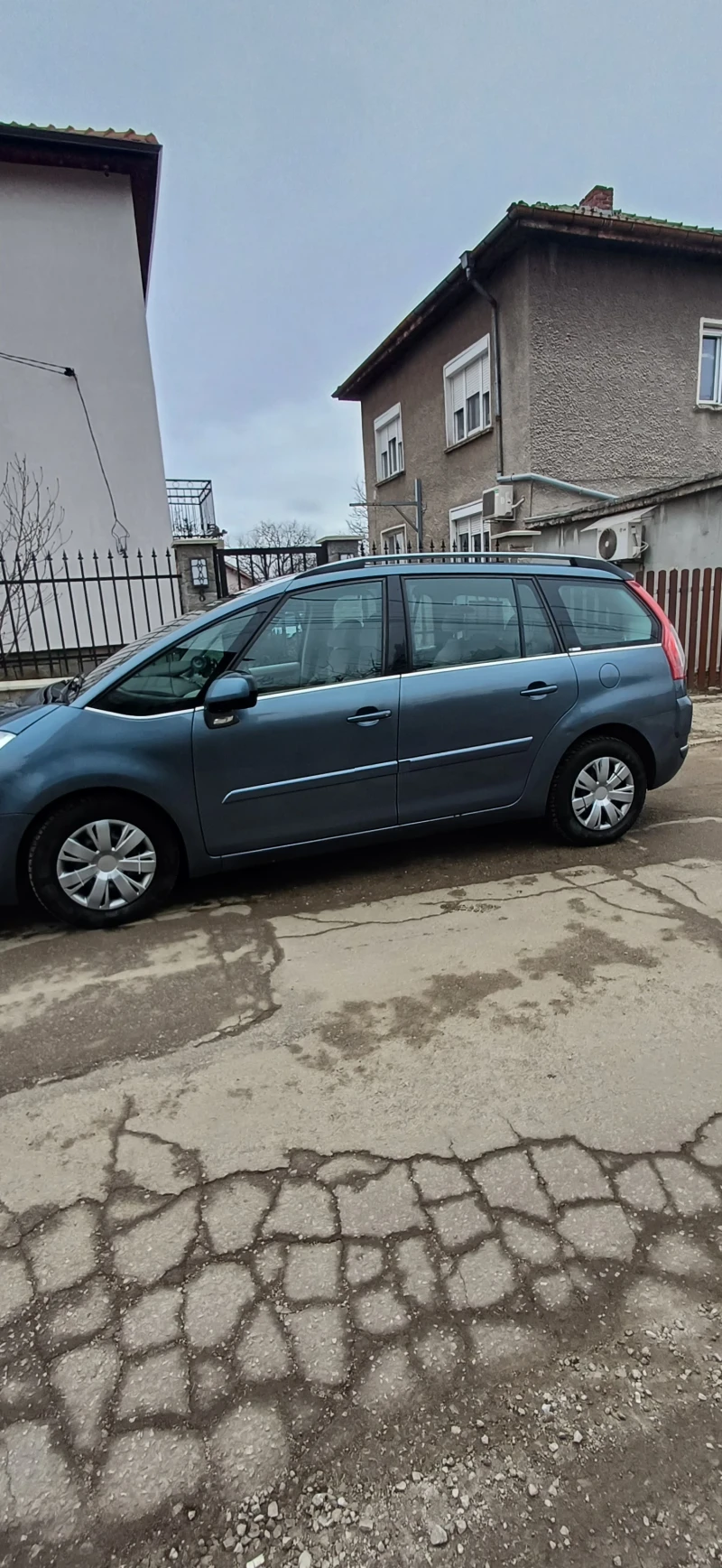 Citroen C4 Picasso, снимка 14 - Автомобили и джипове - 48866552