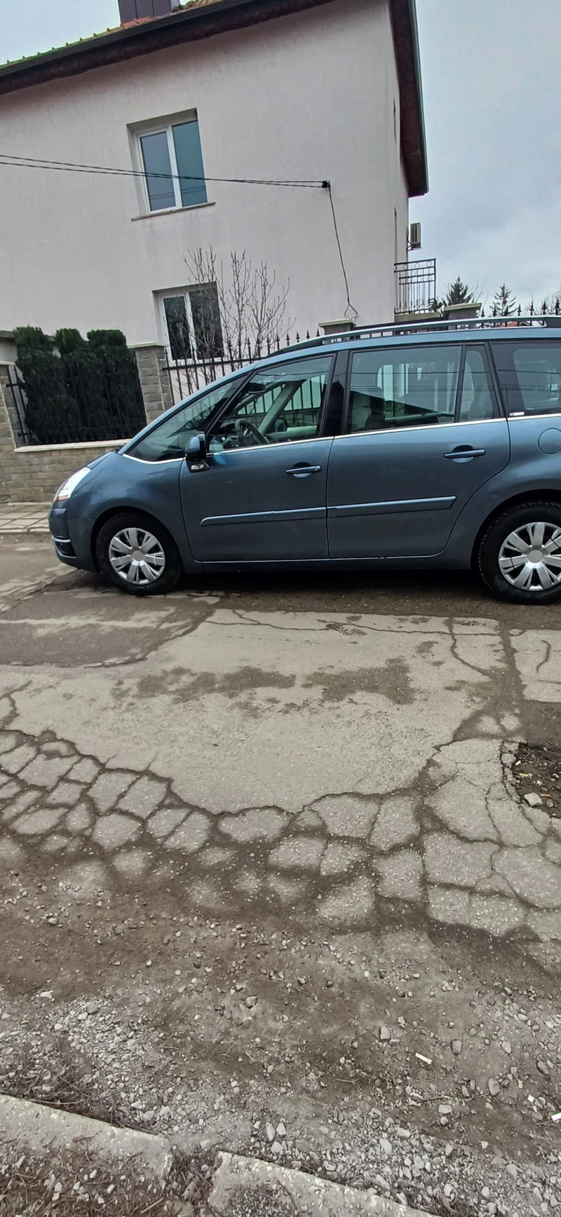 Citroen C4 Picasso, снимка 7 - Автомобили и джипове - 48866552