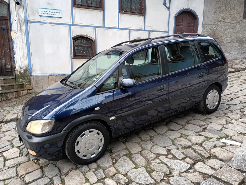 Opel Zafira 1.8 бензин 6+ 1, снимка 16 - Автомобили и джипове - 49237043