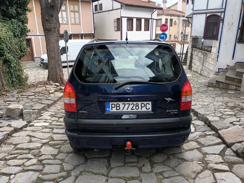 Opel Zafira 1.8 бензин 6+ 1, снимка 4 - Автомобили и джипове - 49237043