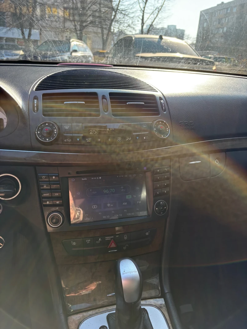 Mercedes-Benz E 270, снимка 7 - Автомобили и джипове - 52855982