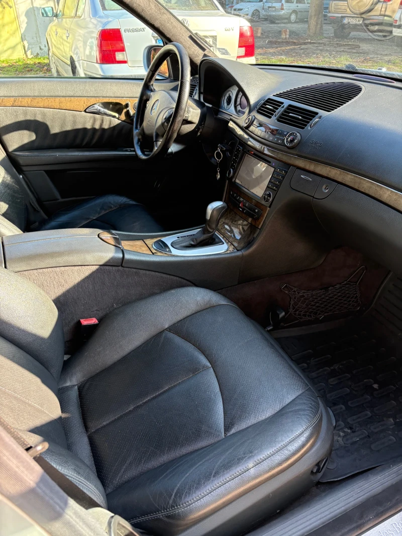 Mercedes-Benz E 270, снимка 4 - Автомобили и джипове - 52855982