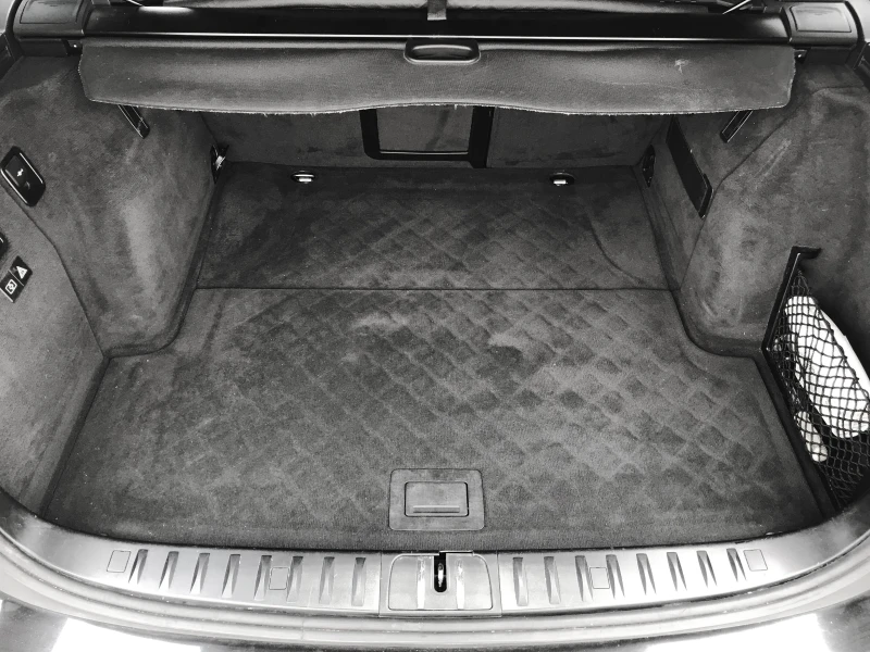 BMW 330 D xDrive, снимка 14 - Автомобили и джипове - 53013286