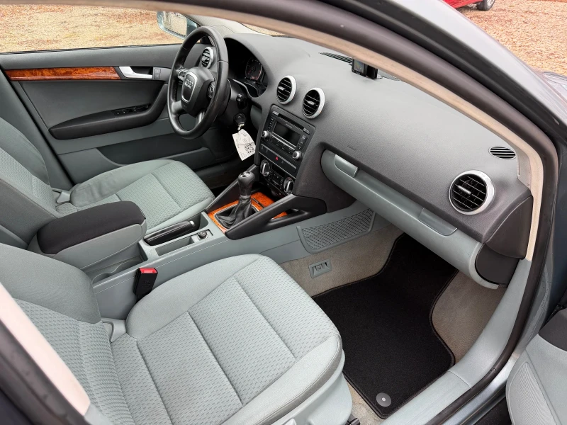 Audi A3 1.6 TDI FACELIFT SPORTBACK, снимка 10 - Автомобили и джипове - 53391861