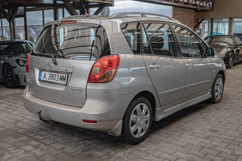 Toyota Corolla verso 2.0D-4D/УЧЕБЕН/Климатроник, снимка 3 - Автомобили и джипове - 53405303