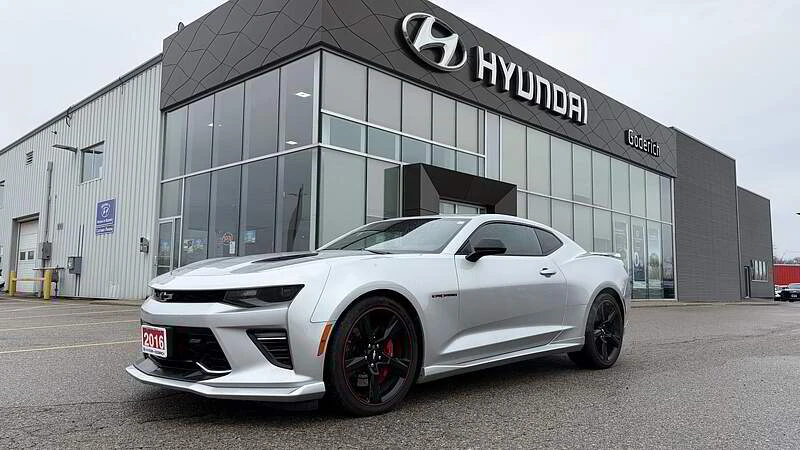 Chevrolet Camaro 2SS Coupe RWD