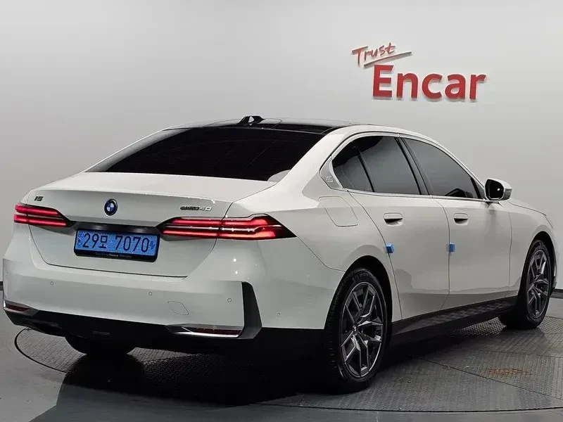 BMW i5 * Edrive 40* Harman Kardon | Mobile.bg � ����������� 3